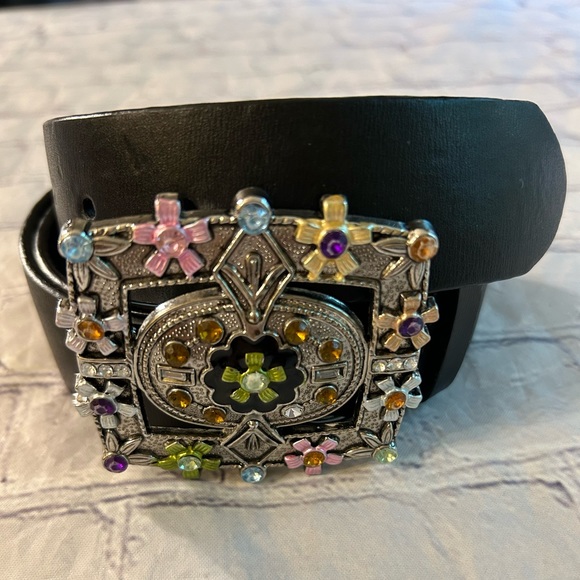 EMBELLISHED RHINESTONE COLORFUL BUCKLE OB BLACK LEATHER BELT WOMENS SIZE LARGE - Picture 2 of 10